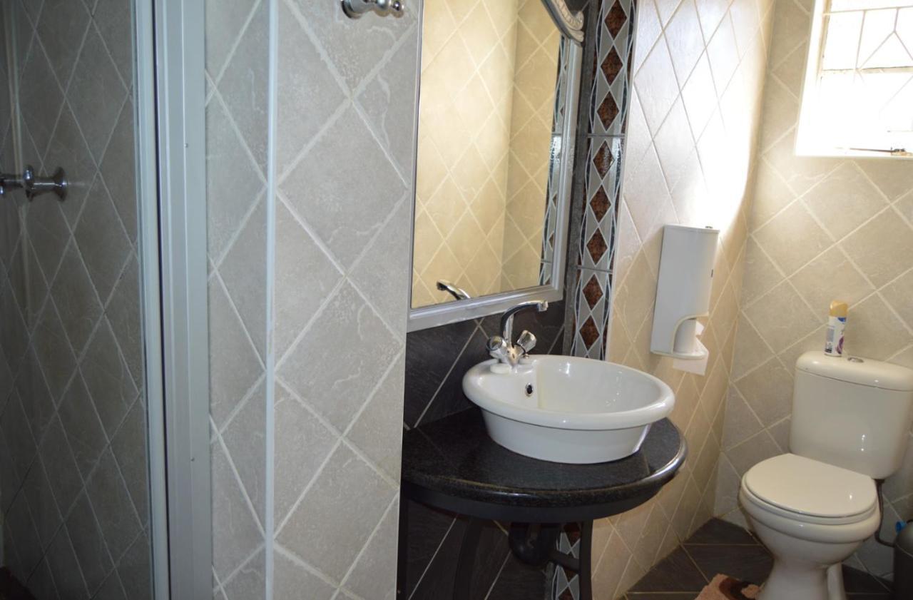 House Ebony B&B Newcastle Ngoại thất bức ảnh
